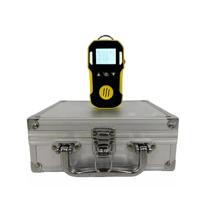 QIUSUO Handheld Benzene Gas Detector Benzene Gas Detection with Measurement Range from 0 to 100ppm Resolution 1ppm H-alarm 50ppm L-alarm 20ppm Vibration Indicator Alarm for Combustible and Toxic Gas Leakage Detection