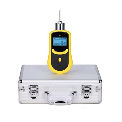 QIUSUO HCN Gas Detector Portable Hydrogen Cyanide Gas Detector with Accuracy ≤±3% F.S.Resolution 0.01ppm Measuring Range 0-50ppm Over 100,000 Sets Of Stored Data Sound Light and Vibration Alarms Principle Electrochemical Built-in Micro Sampling Pump