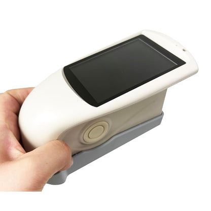 QIUSUO Portable Gloss Meter 60° Gloss Meter for Marble Granite Vitrified Polished Tile Pottery Brick and Porcelain Etc with Measuring Range 0~200GU Measuring Range 0~200GUMeasuring Time 0.5s TFT 3.5 Inch Display Measuring Area (mm) 9x15